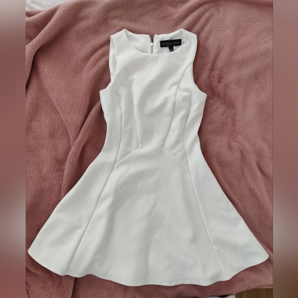 Topshop Dresses & Skirts - Topshop Little White Fit Dress XS